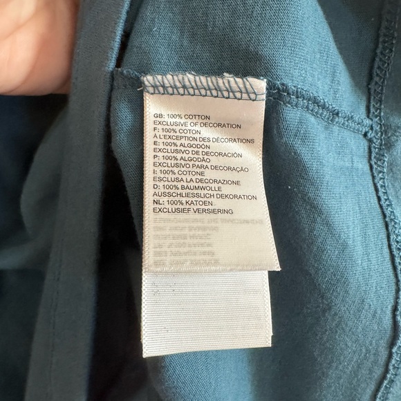 NWT! Women’s North Face blue short sleeve t-shirt 100% cotton, Medium - Picture 4 of 4